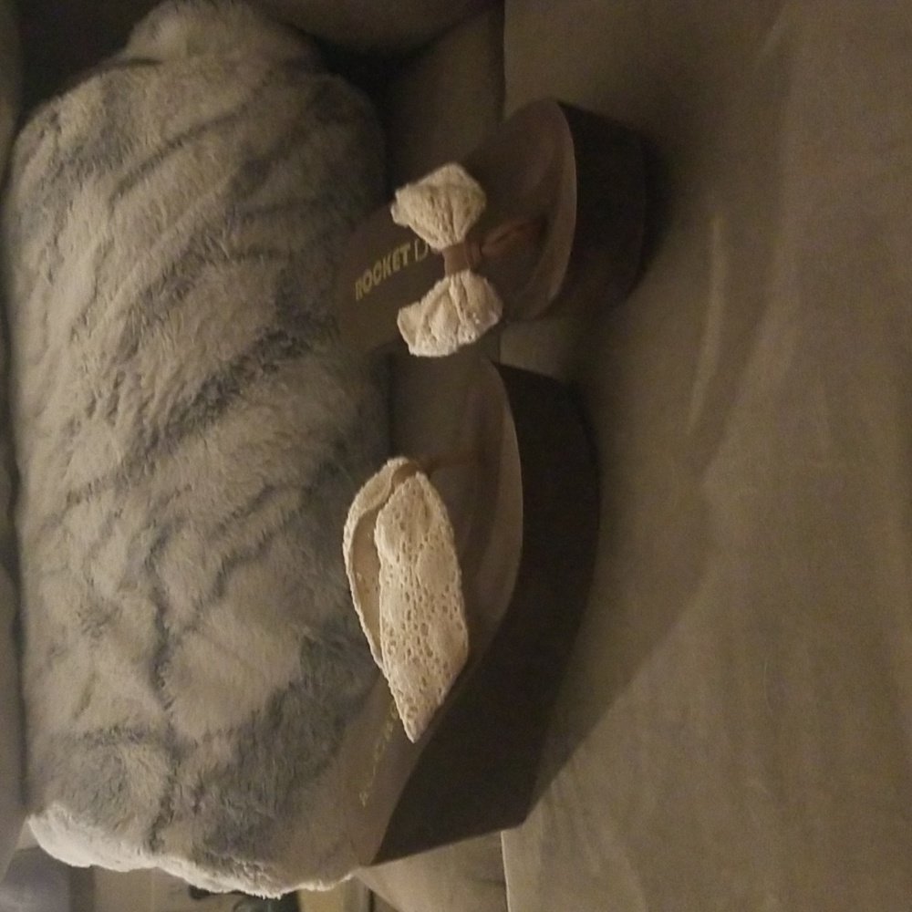 Womens sandals